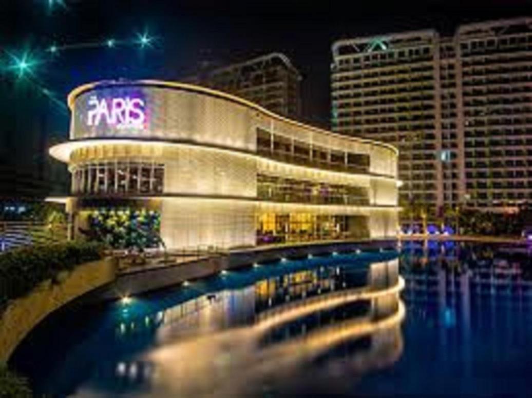 Azure Urban Resort A4 Near Airport Mall With Wavepool Paranaque City Eksteriør bilde