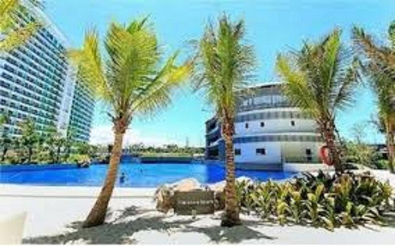 Azure Urban Resort A4 Near Airport Mall With Wavepool Paranaque City Eksteriør bilde